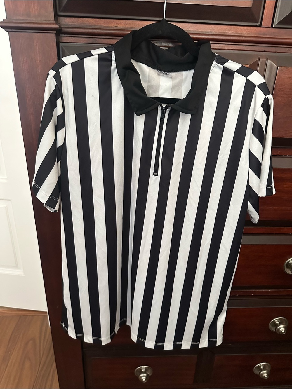 Spirit Halloween Sz Large Referee Black & White Striped Zip Polo Shirt